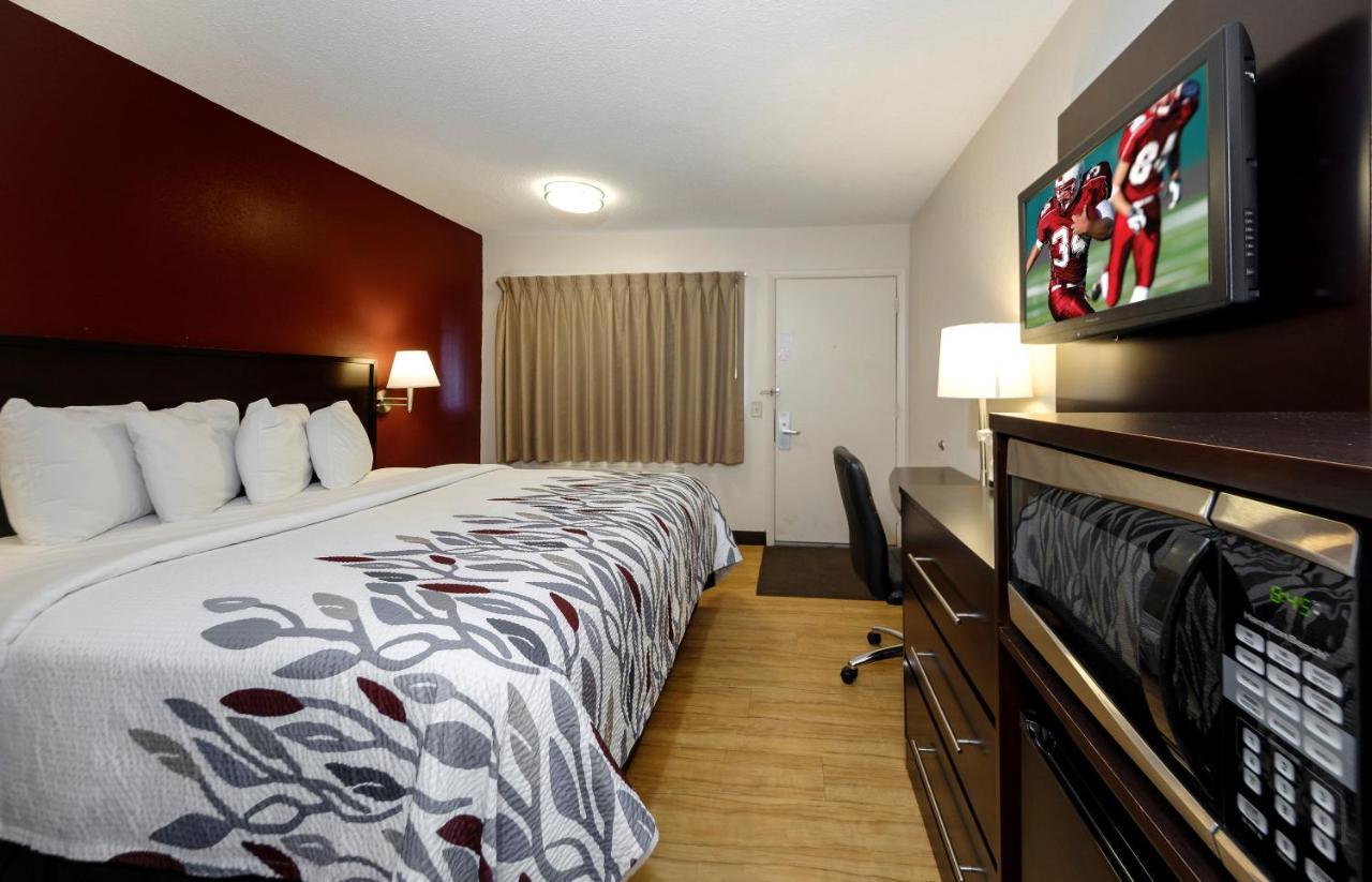 Red Roof Inn Lansing East - Msu Bagian luar foto